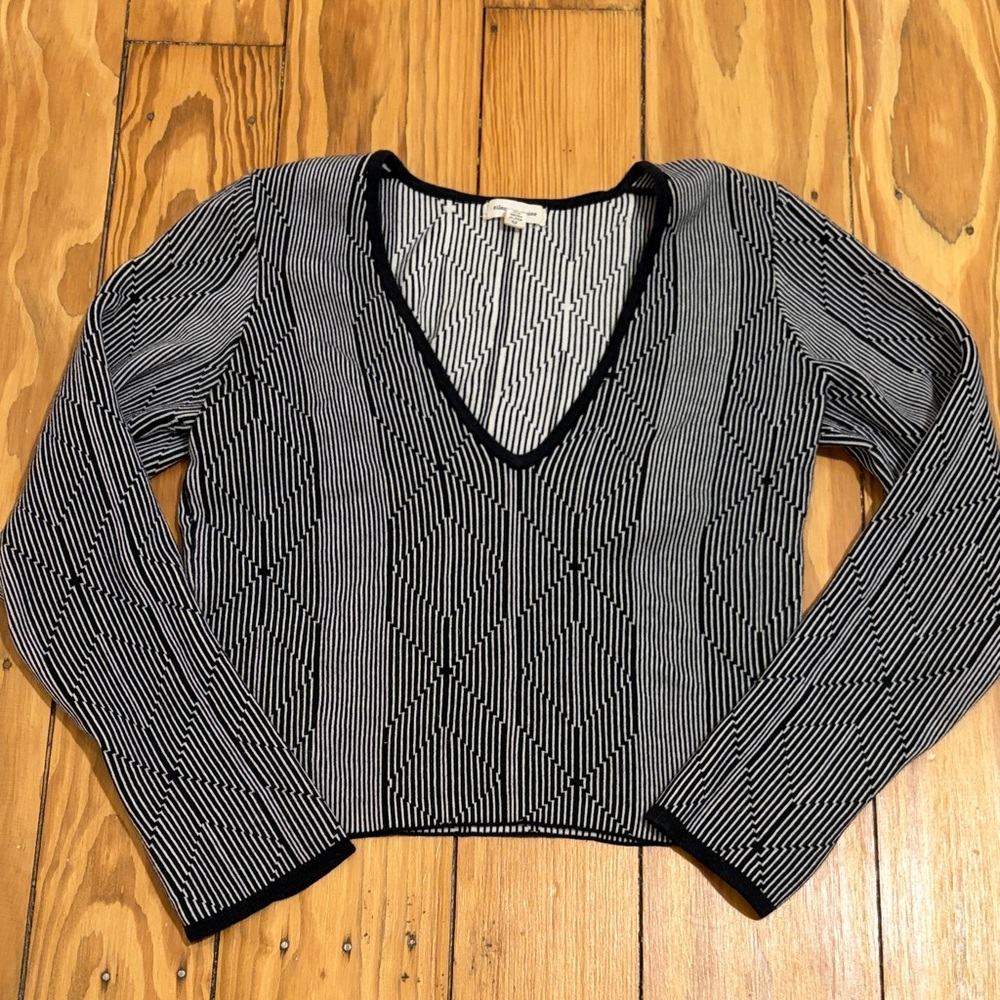 Silence + Noise Monochrome V-Neck Sweater
